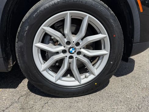 Used 2020 BMW X5 xDrive40i w/ Convenience Package AWD/4WD image 32
