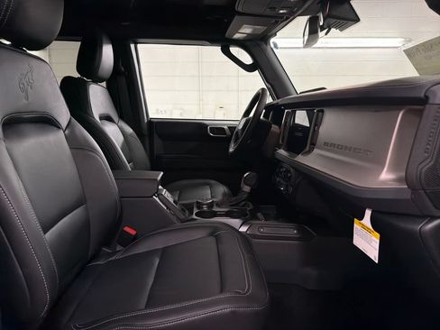 New 2026 Ford Bronco Outer Banks AWD/4WD image 28