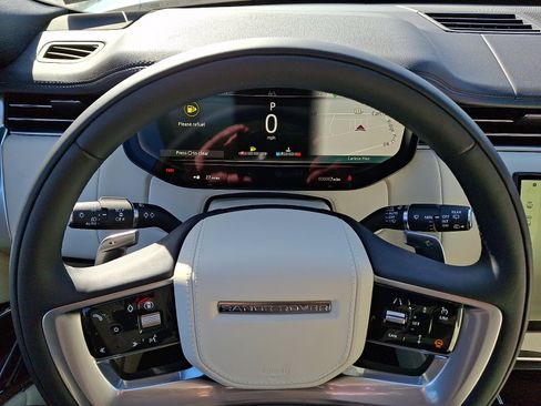 New 2026 Land Rover Range Rover SE image 19