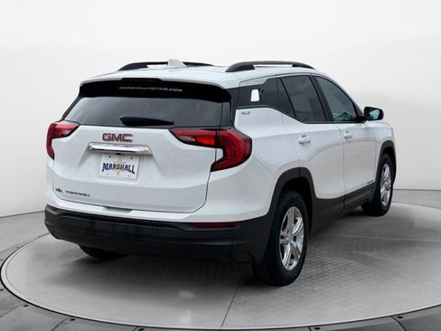 Used 2021 GMC Terrain SLE w/ Driver Convenience Package image 3