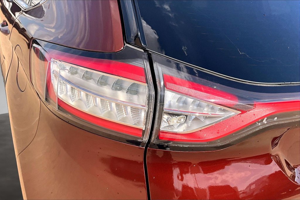 Used 2016 Ford Edge SEL w/ Equipment Group 201A FWD image 30