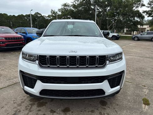 New 2026 Jeep Grand Cherokee L Limited RWD image 8