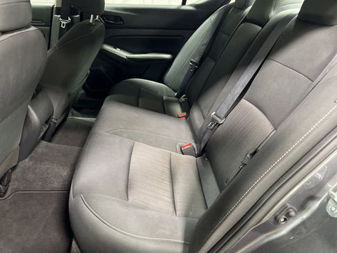 Used 2024 Nissan Altima 2.5 SV FWD image 17