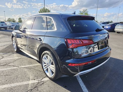 Used 2019 Audi Q5 2.0T Premium Plus w/ Premium Plus Package image 16