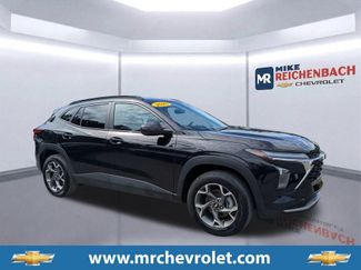 Used 2025 Chevrolet Trax LT FWD video 1