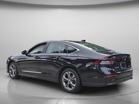 Certified 2024 Honda Accord EX image 6