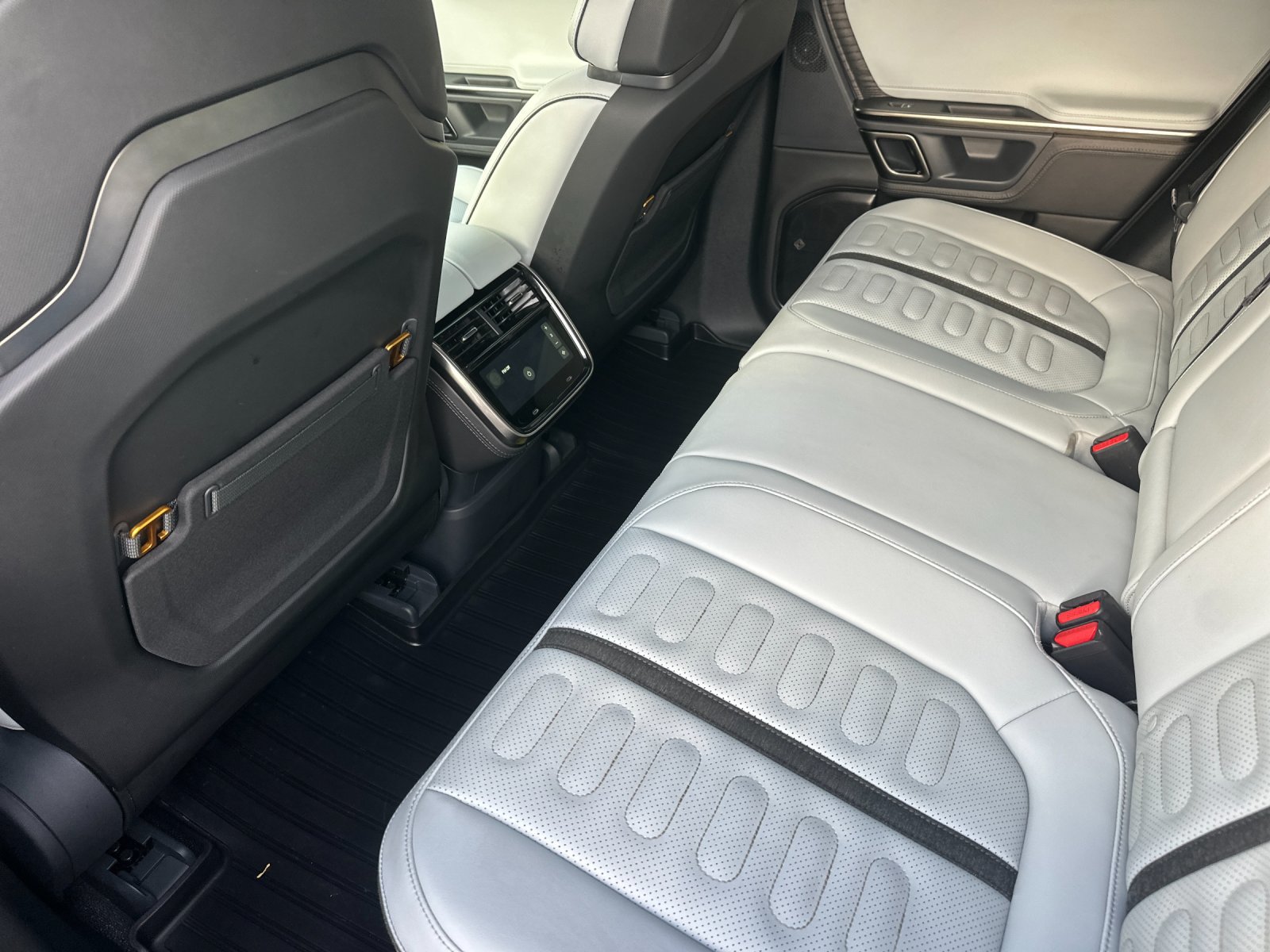 Used 2023 Rivian R1T Adventure Quad AWD/4WD image 12