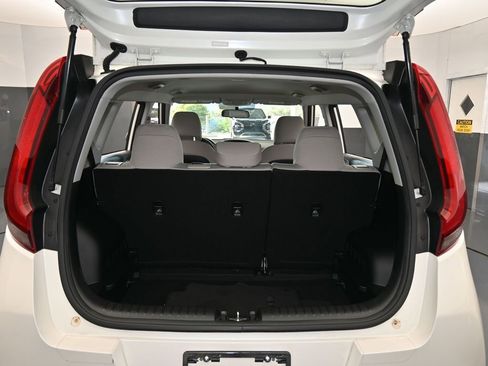 Used 2021 Kia Soul LX image 32