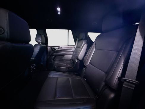 Used 2022 Chevrolet Tahoe LT w/ Luxury Package RWD image 25