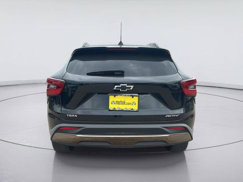 Used 2025 Chevrolet Trax ACTIV w/ Sunroof Package FWD image 5