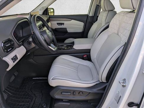 Certified 2026 Honda Pilot Elite image 17