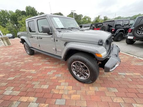 Used 2022 Jeep Gladiator Overland w/ Popular Equipment Package AWD/4WD image 38