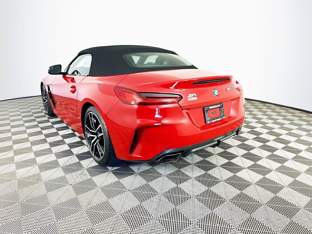 Used 2025 BMW Z4 M40i w/ Premium Package RWD image 6