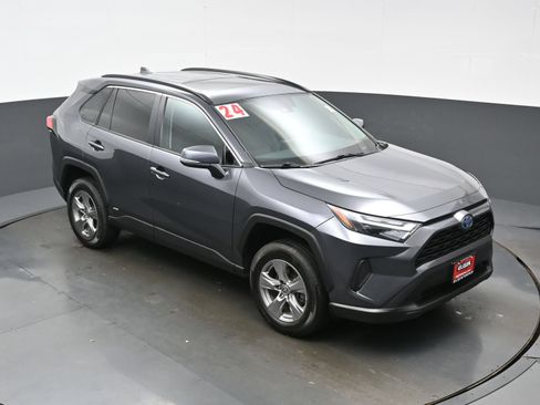 Used 2024 Toyota RAV4 XLE w/ Convenience Package AWD/4WD image 35