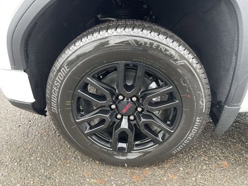 New 2026 GMC Sierra 1500 Elevation w/ Elevation Premium Package AWD/4WD image 69