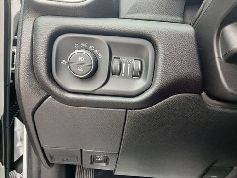 Used 2024 RAM 3500 Laramie w/ Towing Technology Group image 30