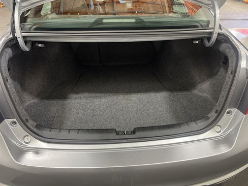 Used 2017 Honda Accord Sport image 24