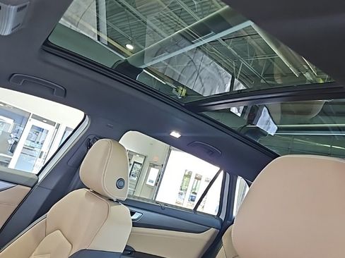 New 2026 Volkswagen Atlas Cross Sport SE image 29