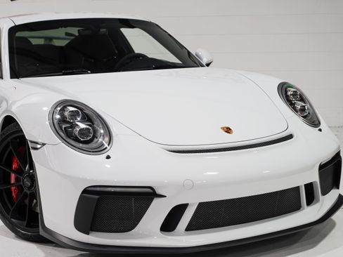 Used 2018 Porsche 911 GT3 RWD image 24