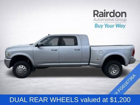 Used 2015 RAM 3500 Laramie w/ Convenience Group AWD/4WD image 4