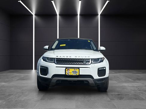 Used 2018 Land Rover Range Rover Evoque HSE AWD/4WD image 2