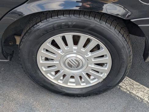 Used 2006 Mercury Grand Marquis LS image 23