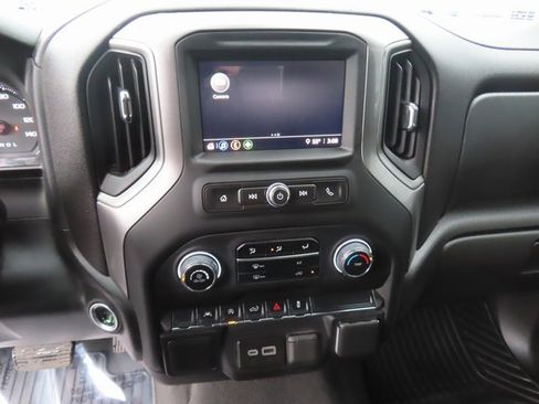 Certified 2024 Chevrolet Silverado 1500 Custom image 25