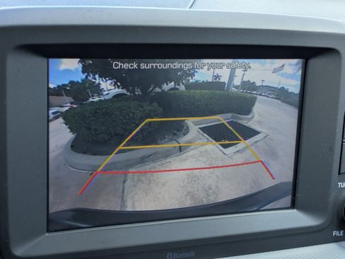 Used 2021 Hyundai Kona SE image 17