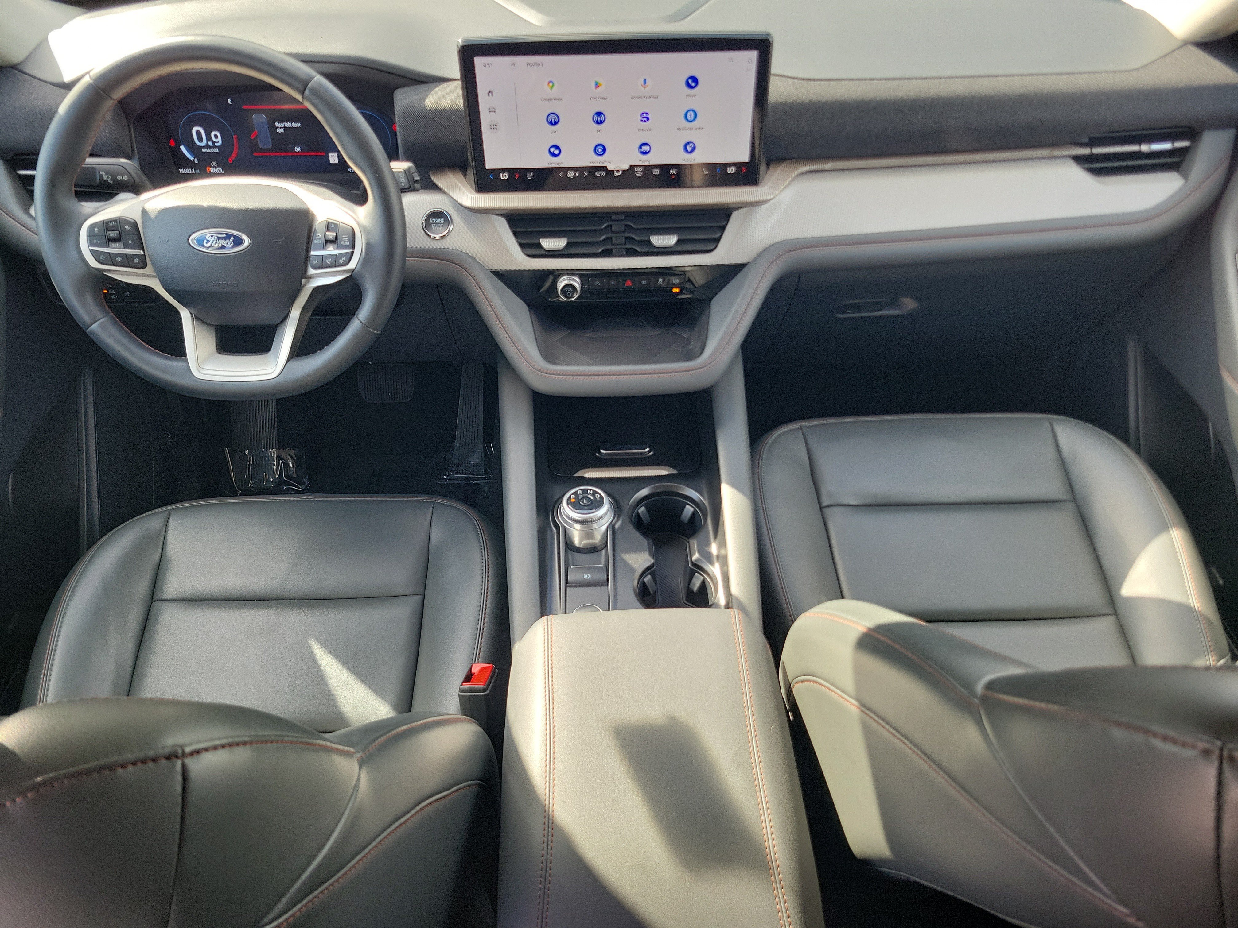 Certified 2025 Ford Explorer Active w/ Active Comfort Package RWD image 17