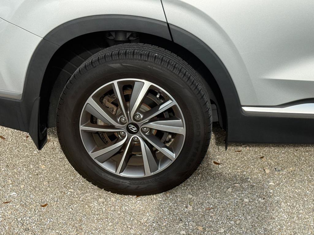 Used 2019 Hyundai Santa Fe SEL w/ Cargo Package FWD image 5