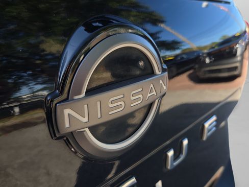 Used 2023 Nissan Rogue S FWD image 30
