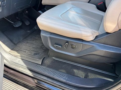 Used 2024 Ford Expedition Limited AWD/4WD image 28
