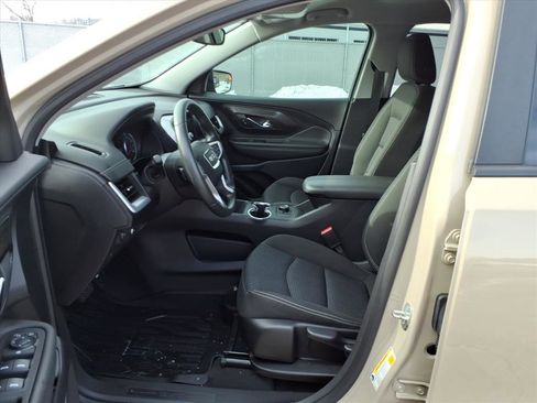 Used 2023 GMC Terrain SLE w/ Elevation Edition image 10