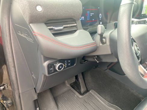 Used 2025 Ford Explorer ST-Line AWD/4WD image 13