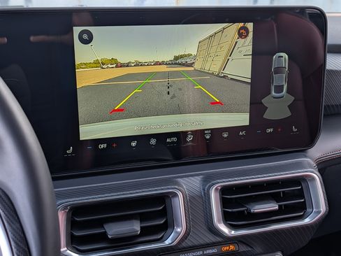 Used 2025 Ford Mustang Premium image 25