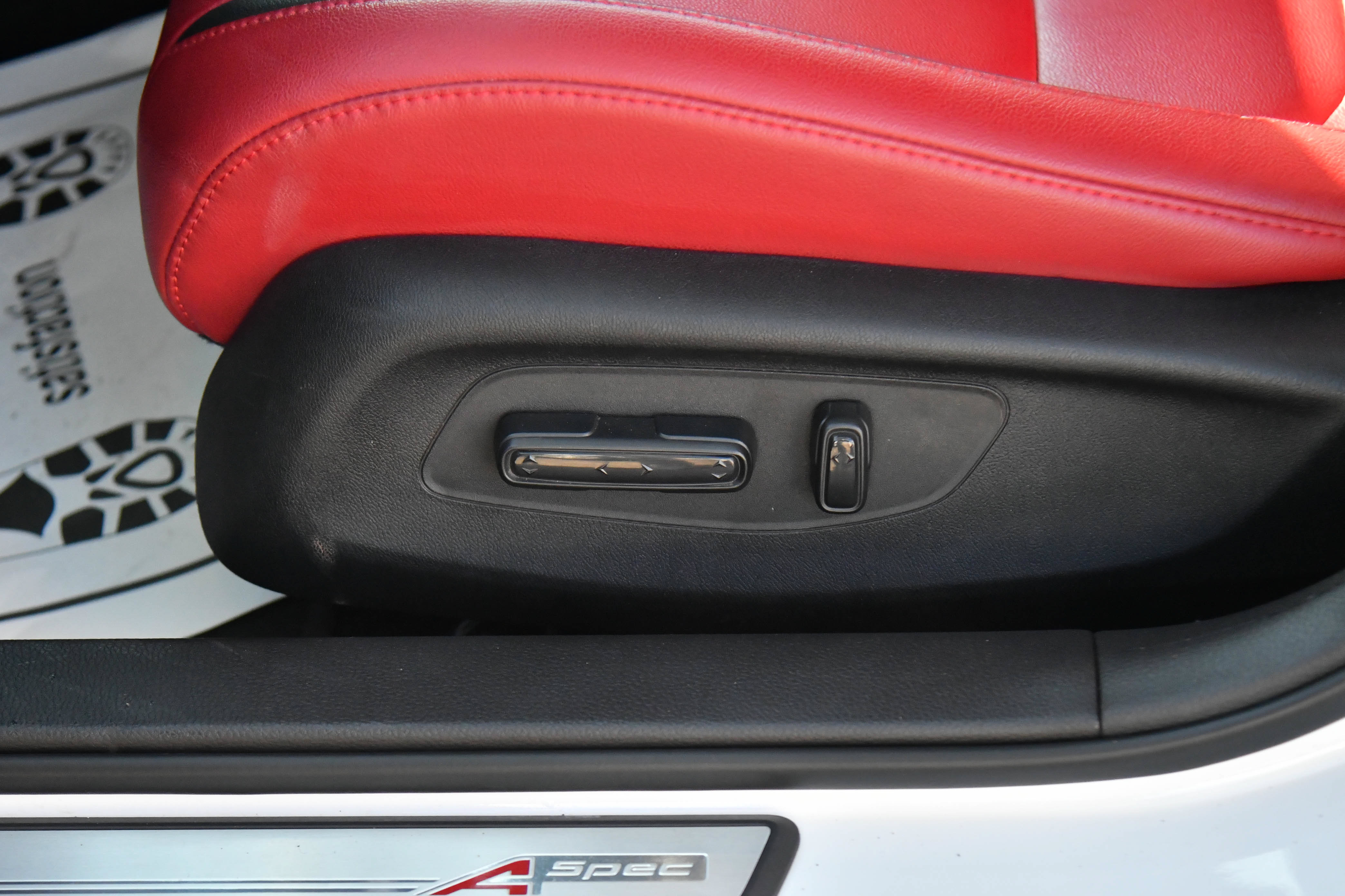 Used 2025 Acura Integra A-Spec FWD image 16