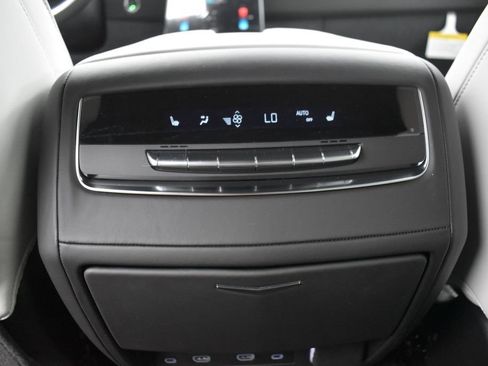 New 2026 Cadillac Escalade ESV Platinum Sport w/ LPO, ONYX Package AWD/4WD image 28