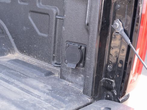 Used 2023 GMC Sierra 3500 Denali w/ Denali Black Diamond Edition image 27