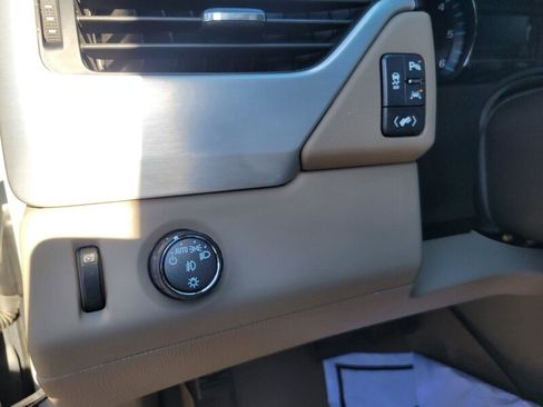 Used 2020 GMC Yukon SLT w/ Open Road Package image 12