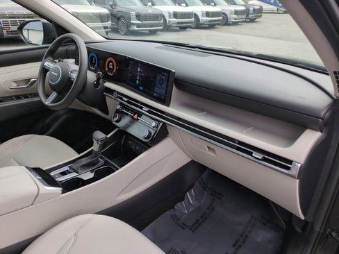 Used 2025 Hyundai Tucson SEL FWD image 47