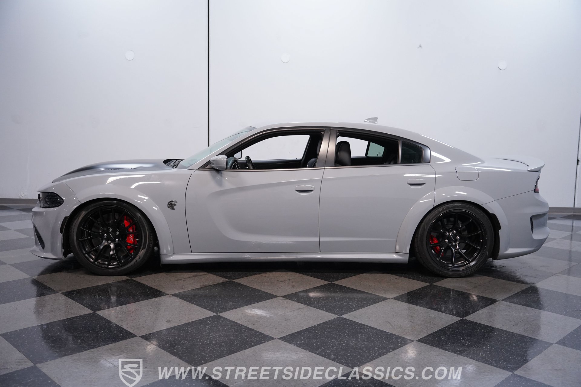Used 2021 Dodge Charger SRT Hellcat RWD image 2