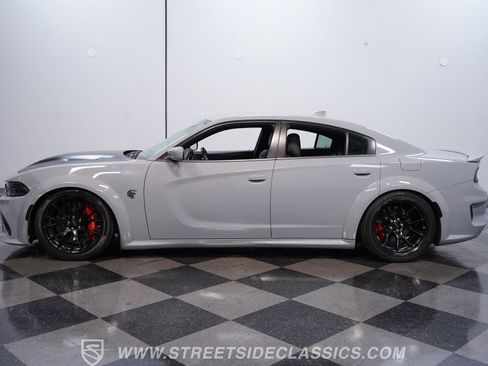 Used 2021 Dodge Charger SRT Hellcat RWD image 2