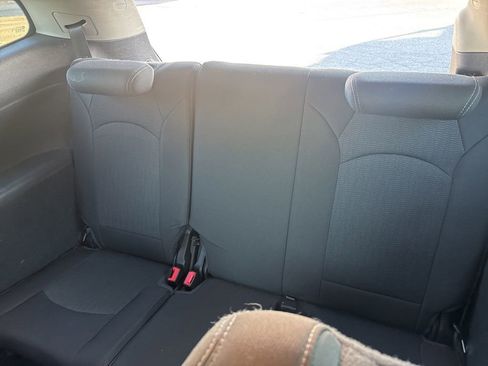 Used 2014 Chevrolet Traverse LT image 35