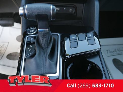 Used 2024 Kia Sportage X-Line w/ X-Line Premium Package AWD/4WD image 35