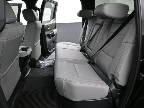 New 2026 Toyota Tundra Limited AWD/4WD image 12