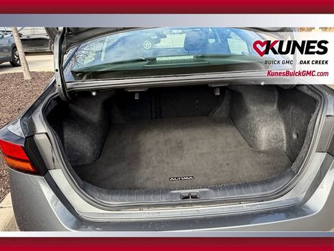 Used 2025 Nissan Altima 2.5 SV image 5