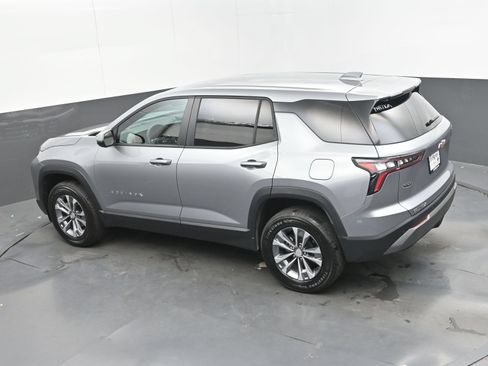 Used 2026 Chevrolet Equinox LT FWD image 24