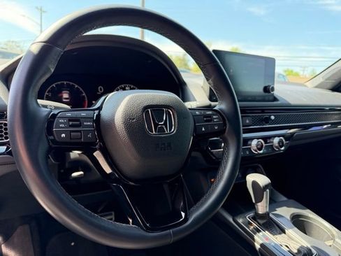 Used 2025 Honda Civic Sport image 14
