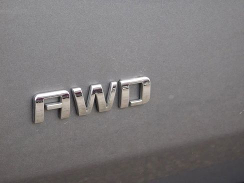 Used 2020 Chevrolet Traverse LT AWD/4WD image 6