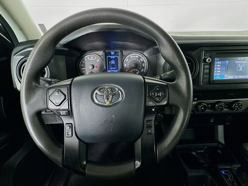 Used 2019 Toyota Tacoma SR image 11